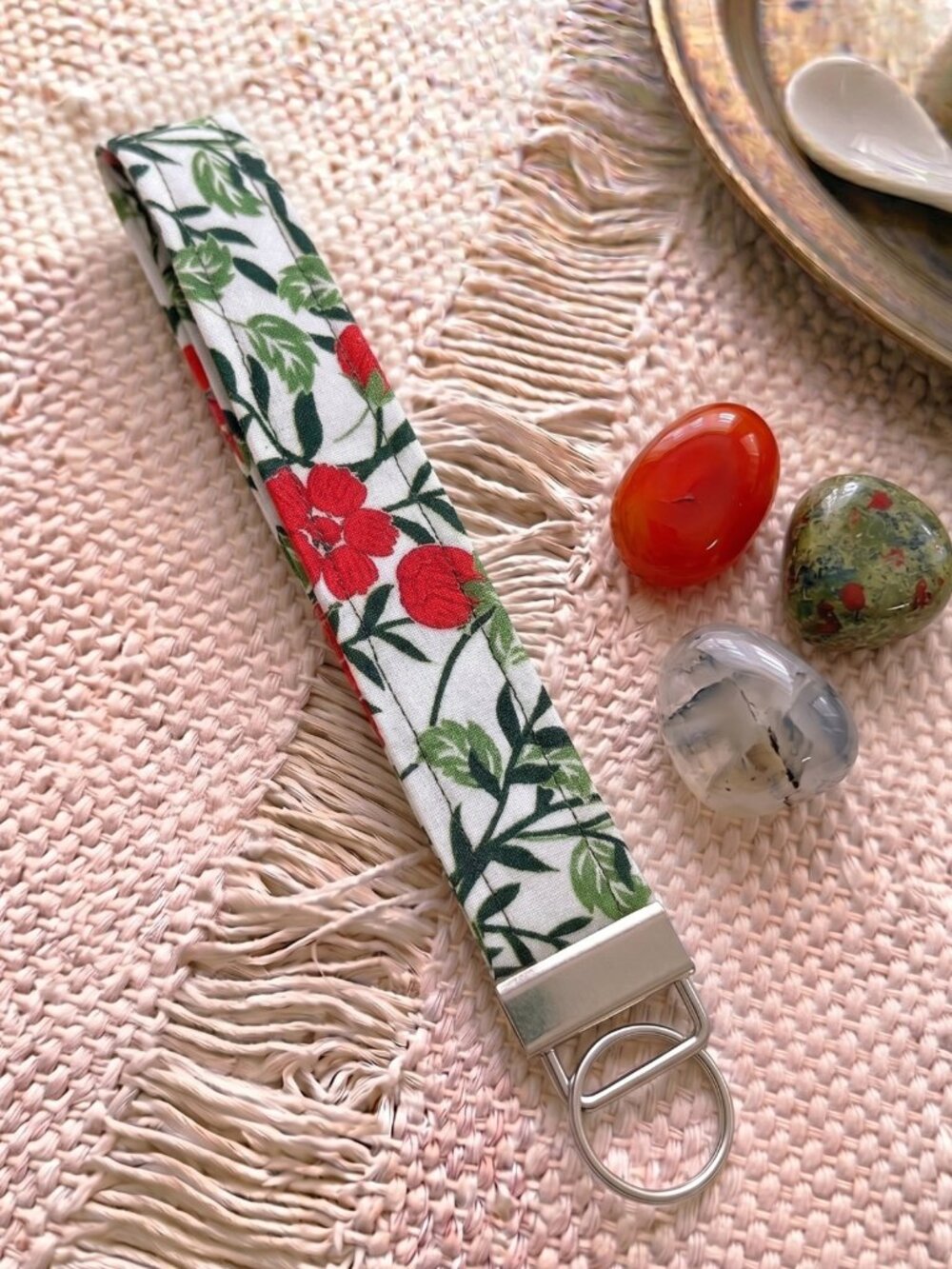 New Handmade Red Floral Botanical Leaf Vine Cotton Fabric Key Fob Wristlet